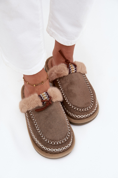 Chaussons pour femmes avec fourrure et broderie Vert Perivelle