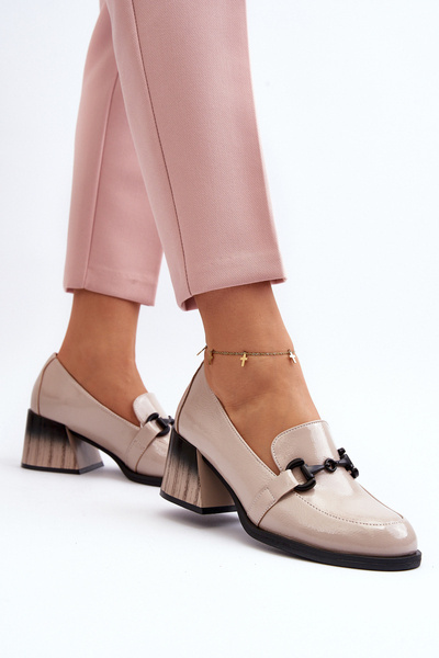 Chaussures à talons hauts en cuir verni beige Nireva