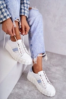 Blanc || Blue