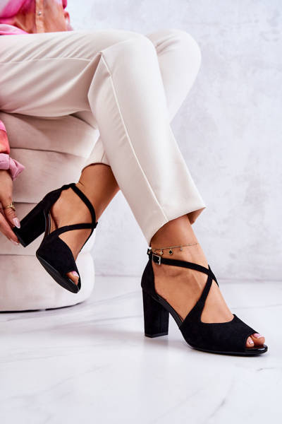 Sandales En Daim Sur Barre Noir Lorita