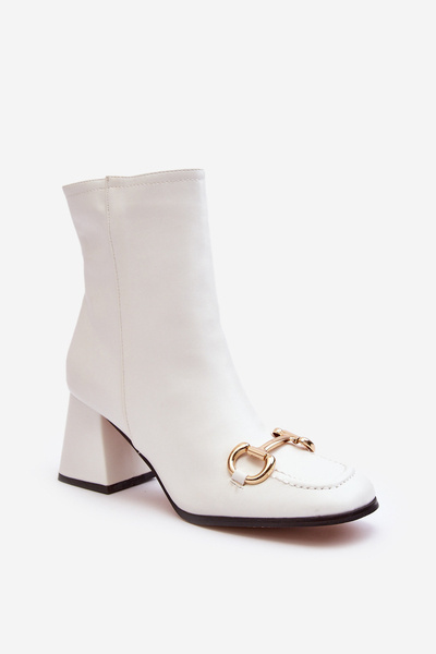 Bottines en cuir blanc avec décoration de talon Pamelinta