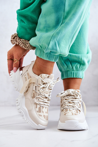 Sneakers On A Massive Sole Beige Your Style