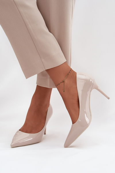 Escarpins En Cuir Écologique Verni Avec Pointes Fines Beige Clair Jadira
