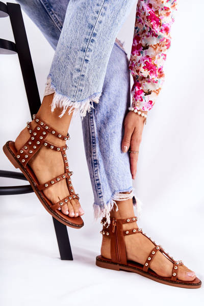 Sandales Pour Femmes Avec Clous En Marron Cavos