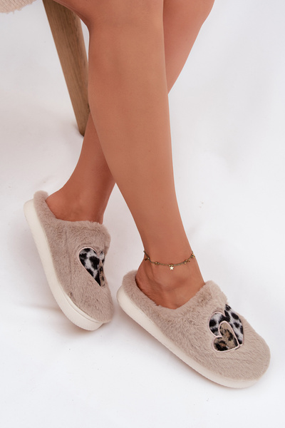 Furry slippers with hearts beige Amandra