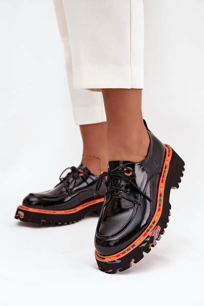 Pantofi din piele pentru femei lacuiți Artiker 57C0176 Negru
