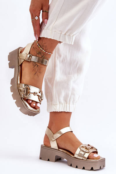 Damen-Ledersandalen mit Verzierung goldener Emori