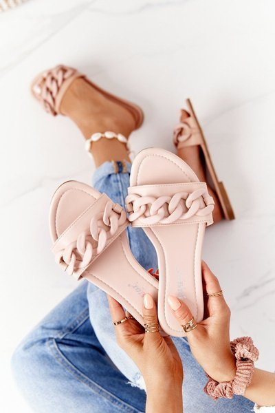 Papuci din piele cu un pas cu pas cu pas cu pas