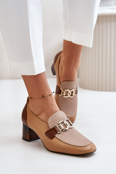 Talons En Cuir Sur Un Talon Avec Une Décoration Dorée Laura Messi 2861 Marron
