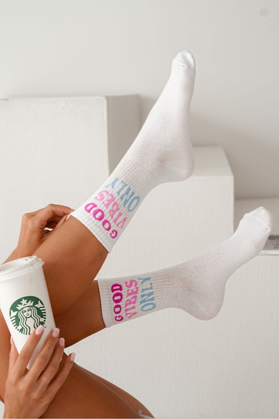 Chaussettes Pour Femmes Avec Inscription Good Vibes Only Blanc