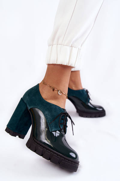 Bottes à la mode en daim et laquées sur la plateforme Green Carisa