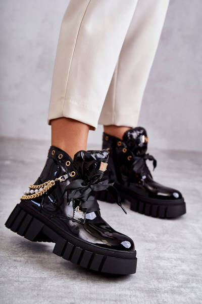 Lackierte warme Stiefel mit Kette Black Karoline