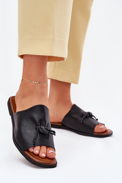 Sandales plates pour femmes avec lien décoratif noires Norela