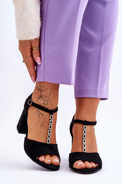 Sandales à talons hauts en daim avec zircons cubiques noir Aniya