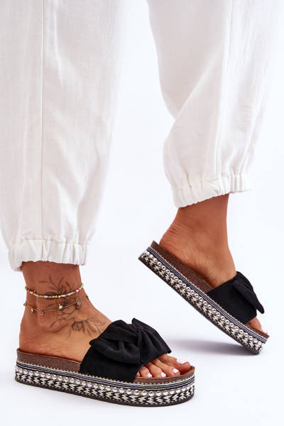 Chaussons Femme En Daim Avec Noeud Noir Lauria