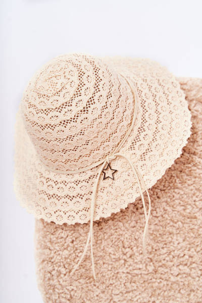 Beige durchbrochener Damenhut Mera