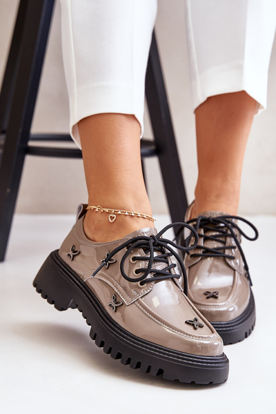Lackierte Damen Halbschuhe Mit Verzierungen Naturleder Beige Artiker 55C1010