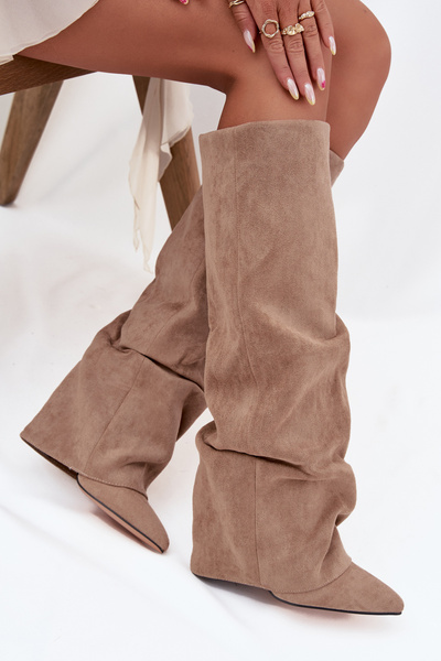 Isolierte Damenschuhe mit umgeschlagener Kragen auf Absatz Öko Wildleder Beige Elivira