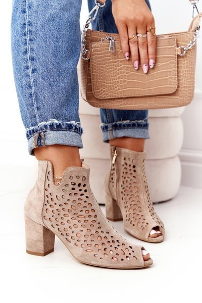 Openwork Leather Boots On A Post Exquisite 1184 Beige