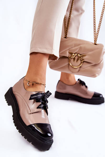 Chaussures à Lacets Laquées Laura Messi 2441 Beige