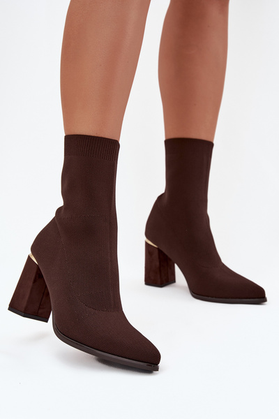 Stoff Slip-On Damen Stiefeletten mit Absatz in Schokoladenfarbe Virelle