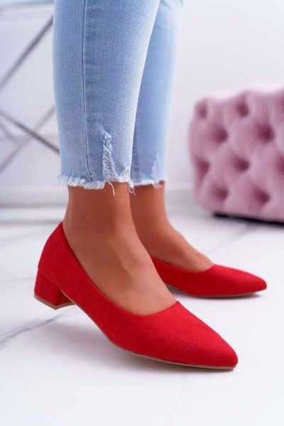 Klasszikus Suede Red pumpák Rheya