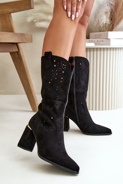 Schwarze Damen Stiefeletten mit ausgeschnittenem Muster und spitzer Zehenpartie aus Kunstwildleder Nevithra