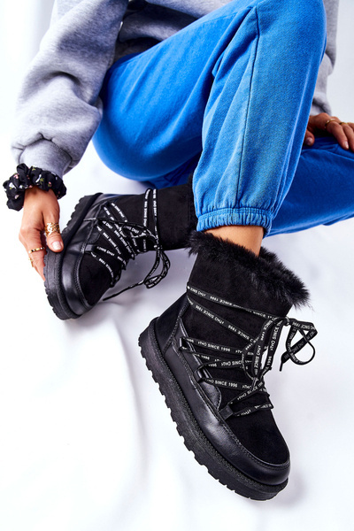 Snow Boots Fleece-Lined On A Platform Black Salemi