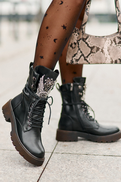 Bottines en cuir écologique pour travailleurs avec décoration isolée D&A noir MR880-080