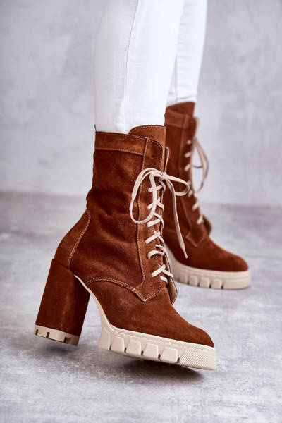 Bottes en daim pour femmes sur la plateforme marron Edna