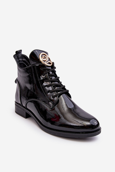 Demi-chaussures laquées pour femmes avec décoration noire Attiame