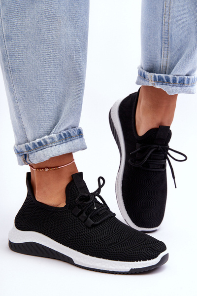 Klasszikus anyagú bebújós tornacipő, fekete Gusto