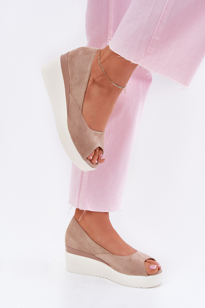 Damen Wedgesandalen aus Eco-Suede beige Velira
