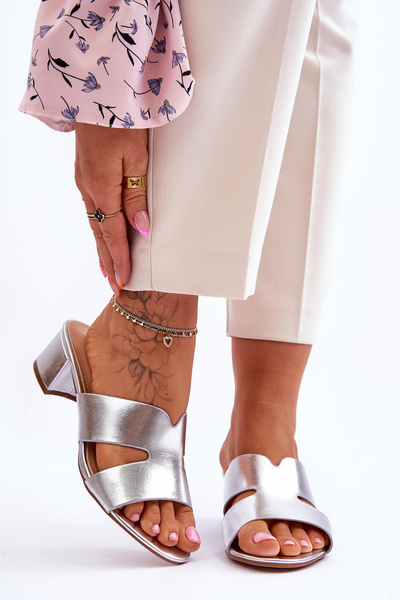 Sandales classiques en cuir à talons bas argentées Miley