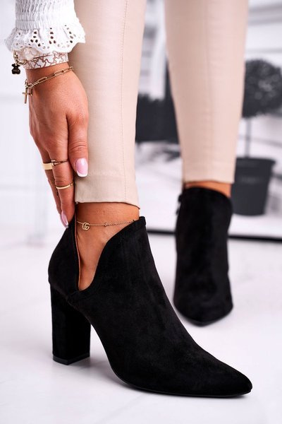 Bottes pour femmes à talons hauts garnis de noir Voom