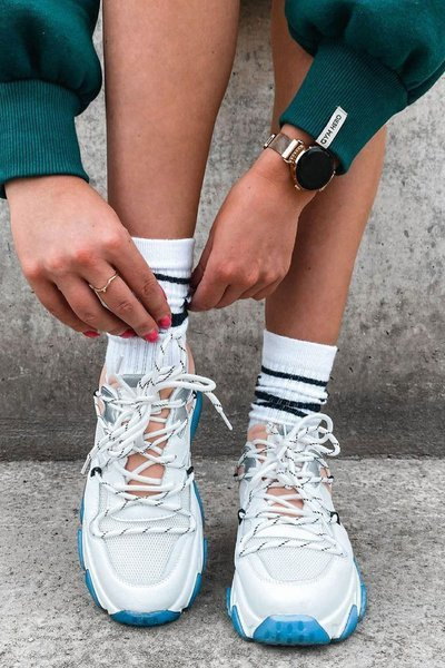 Pantofi sport pe o talpă goală goe hh2n4034 roz alb