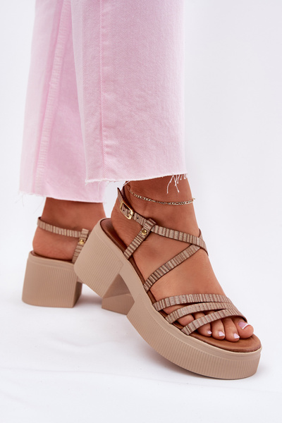 Sandales en cuir pour femmes Maciejka 06990-25 dorées