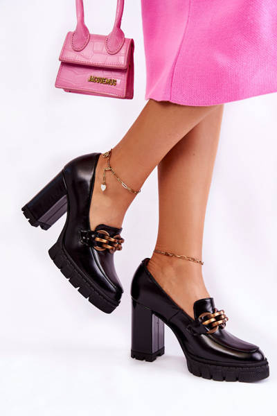 Escarpins En Cuir Sur La Plateforme Et Une Barre Lewski Shoes 3197 Noir