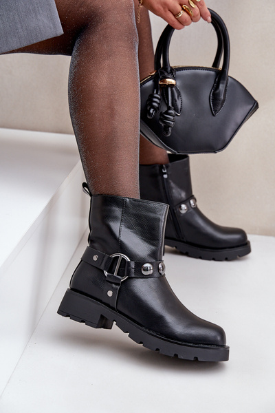 Bottines À Talon Plat Isolées Avec Des Bandes Décoratives Noires Felilania