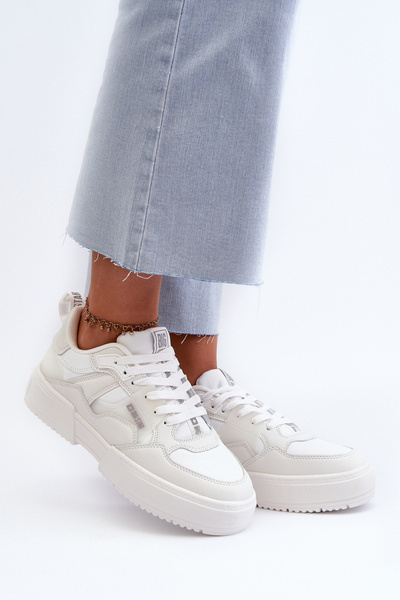 Baskets légères pour femmes Big Star NN274322 système de mousse à mémoire de forme blanc
