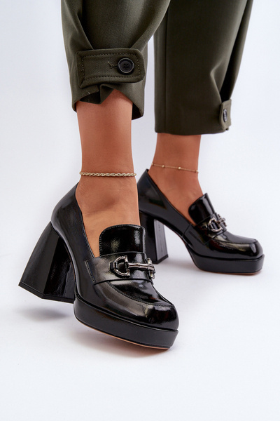 Escarpins pour femmes en cuir verni noir D&A MR38-906