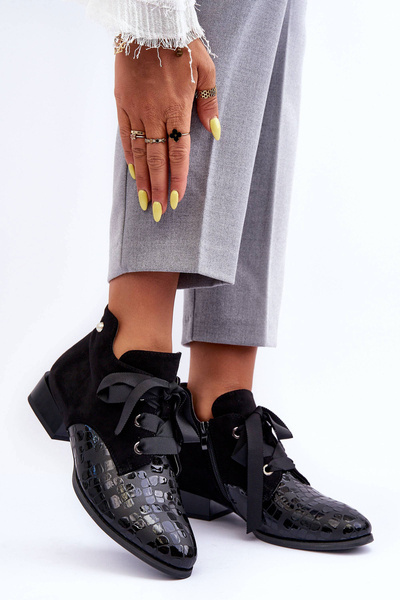 Chaussures Femme Talon Plat à Lacets Noir Meroni