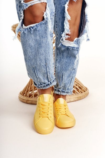 Adidaje din piele pentru femei Big Star HH274142 Galben