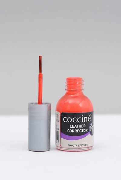 Coccine Retuser Licensed Leather Leather Corrector Red