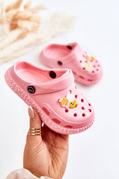 Vaikiškos lengvos šlepetės Crocs su dekoracija Rožinis Bertis