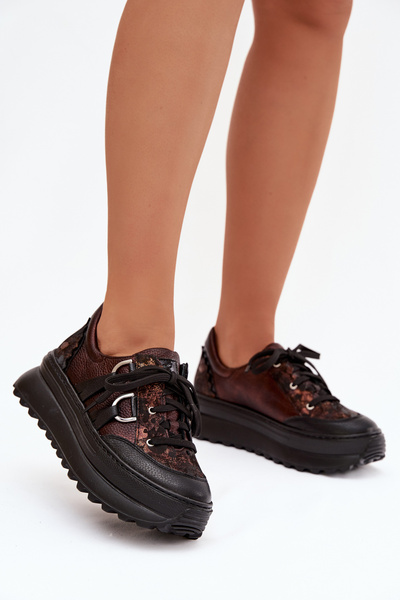 Leder Damensneaker auf Plattform Maciejka 06562-25 Schokoladen