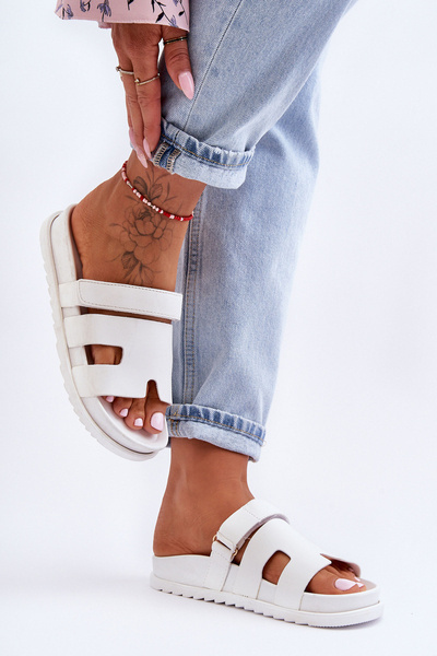 Női klasszikus papucs White Molie