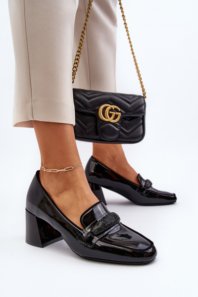 Schwarze Lackleder-Pumps mit Verzierung Samassa