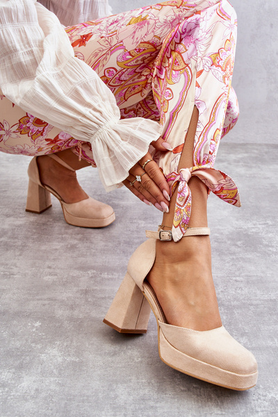 Wildleder Chunky Heels Plateau Pumps Beige Diame