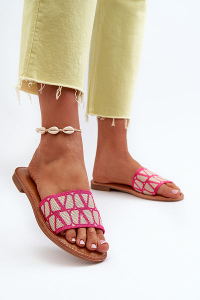 Women's Flat Heel Flip Flops in Fuchsia by Traivea